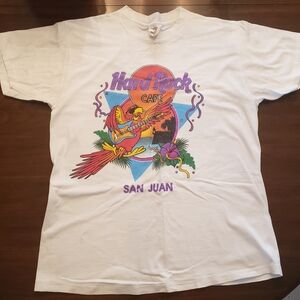 Vintage Hard Rock Cafe San Juan (Permanently Closed In 2020) T-Shirt With Parrot